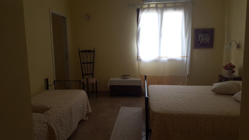 Villa Renzo E Lucia Sant Isidoro  Экстерьер фото